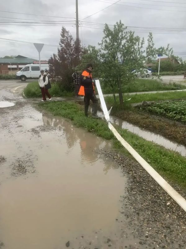 Кадрами потопа на Ставрополье делится ПАСС СК Кадрами потопа на Ставрополье делится ПАСС СК