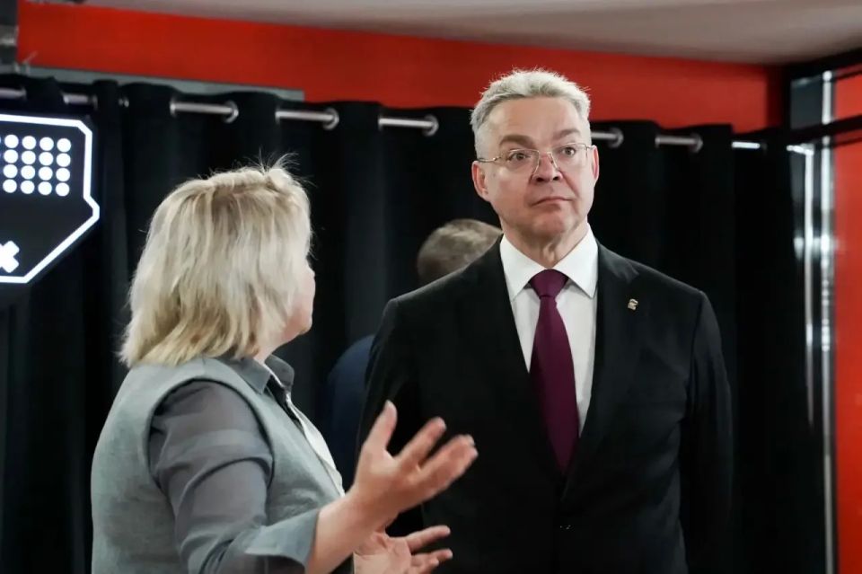Владимир Владимиров: В Ставропольском государственном аграрном университете встретился с участниками интерактивной образовательной площадки «Город профессий Я в Агро» Владимир Владимиров: В Ставропольском государственном аграрном университете встретился с участниками интерактивной образовательной площадки «Город профессий Я в Агро»