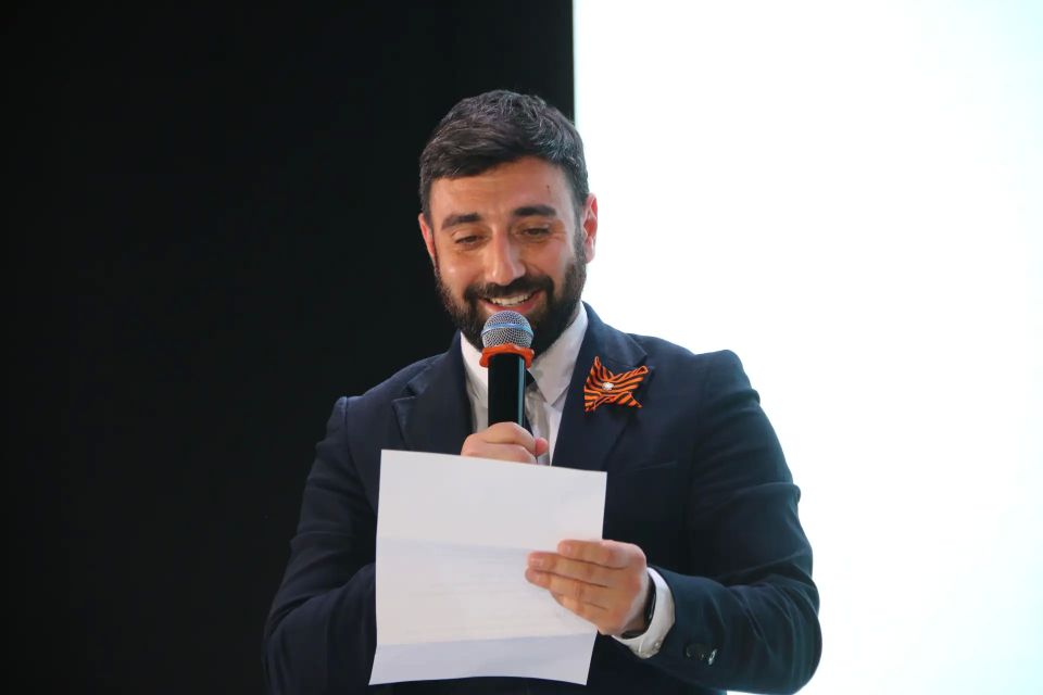 Ставропольские полицейские и общественники наградили победителей конкурса социальной рекламы «Время решать» Ставропольские полицейские и общественники наградили победителей конкурса социальной рекламы «Время решать»