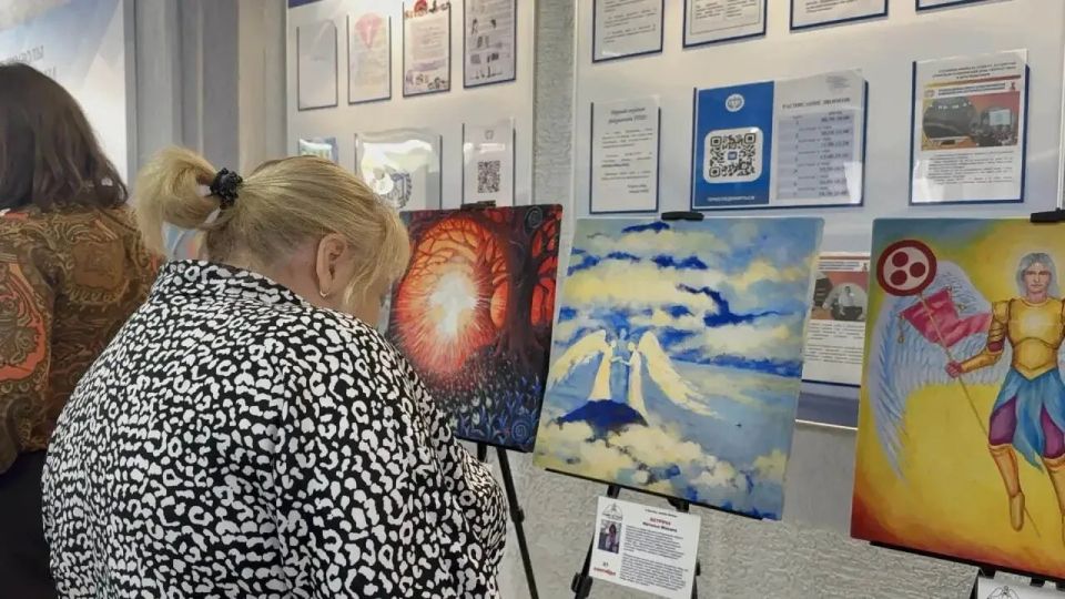 В филиале СГПИ в Ессентуках открылась международная выставка «Ангелы Мира» В филиале СГПИ в Ессентуках открылась международная выставка «Ангелы Мира»
