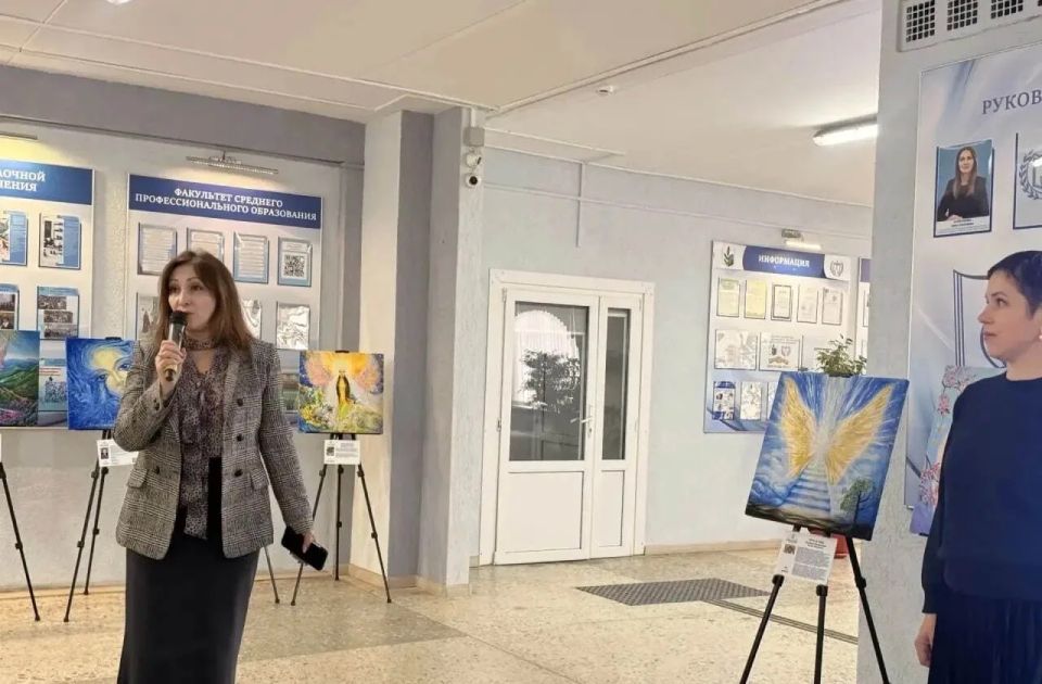 В филиале СГПИ в Ессентуках открылась международная выставка «Ангелы Мира» В филиале СГПИ в Ессентуках открылась международная выставка «Ангелы Мира»