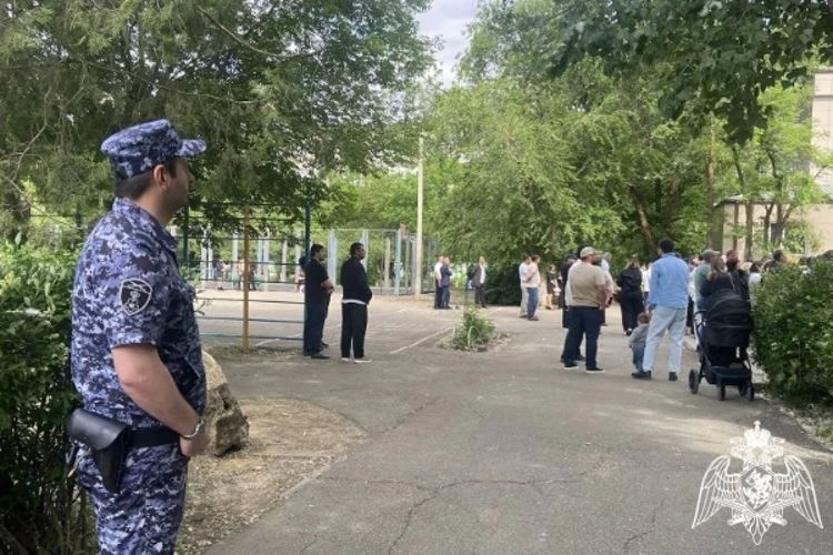 На Ставрополье росгвардейцы обеспечили безопасность праздничных мероприятий, посвященных завершению учебного года На Ставрополье росгвардейцы обеспечили безопасность праздничных мероприятий, посвященных завершению учебного года