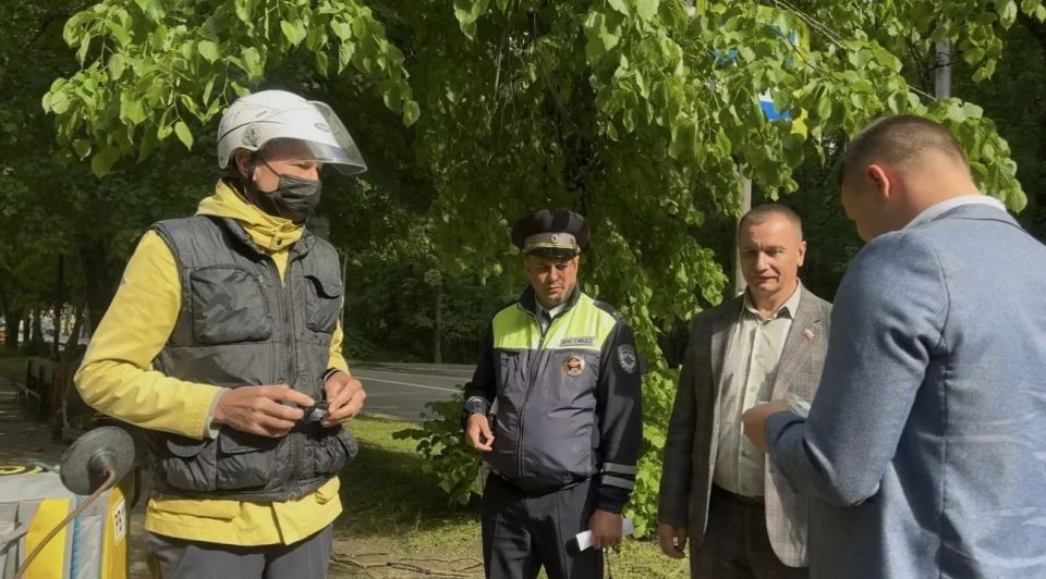 Сотрудники Госавтоинспекции города Ставрополя провели профилактическое мероприятие «Заметный пешеход» Сотрудники Госавтоинспекции города Ставрополя провели профилактическое мероприятие «Заметный пешеход»