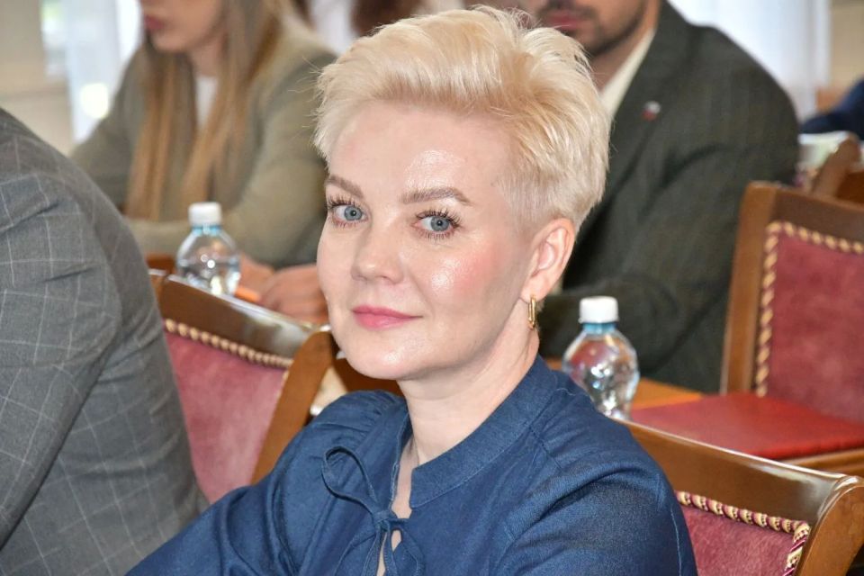 Георгий Колягин в минувшую среду провел очередное заседание городского парламента Георгий Колягин в минувшую среду провел очередное заседание городского парламента
