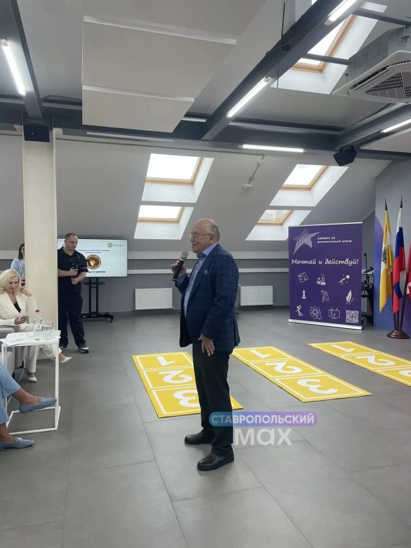 В региональном центре «Сириус26» прошёл финал краевого этапа телевизионной гуманитарной олимпиады школьников «Умницы и умники» В региональном центре «Сириус26» прошёл финал краевого этапа телевизионной гуманитарной олимпиады школьников «Умницы и умники»