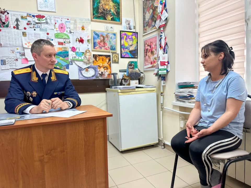 Руководитель СУ СК России по Ставропольскому краю и сотрудники ведомства поздравили детей, проходящих лечение в больнице, с Международным днём защиты детей Руководитель СУ СК России по Ставропольскому краю и сотрудники ведомства поздравили детей, проходящих лечение в больнице, с Международным днём защиты детей