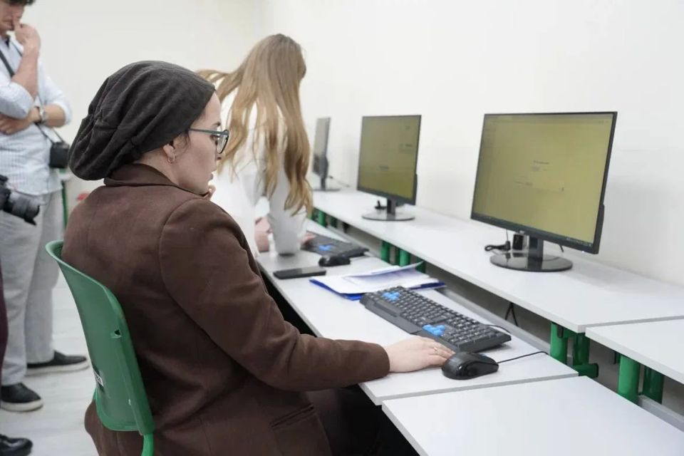 Молодежный конкурс исследовательских работ и социальных проектов "Многоликий Кавказ", организованный в Карачаево-Черкесском госуниверситете имени У. Д. Алиева (КЧГУ) в рамках всероссийской научно-практической конференции... Молодежный конкурс исследовательских работ и социальных проектов "Многоликий Кавказ", организованный в Карачаево-Черкесском госуниверситете имени У. Д. Алиева (КЧГУ) в рамках всероссийской научно-практической конференции...