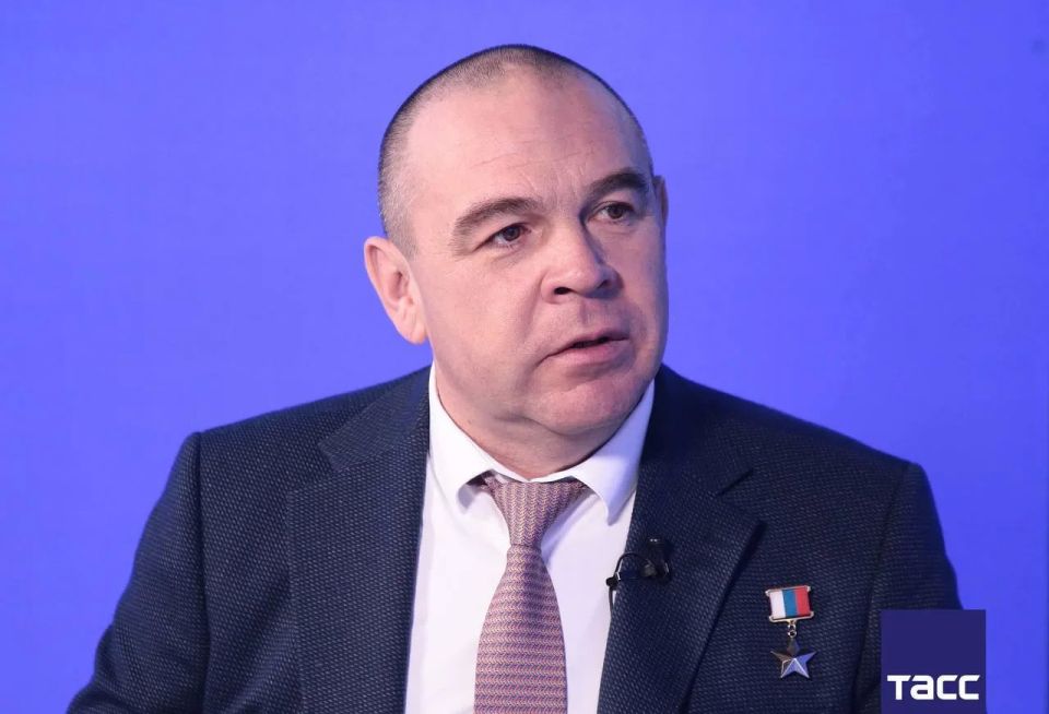 Глава города Невинномысска на Ставрополье Михаил Миненков принял решение покинуть должность