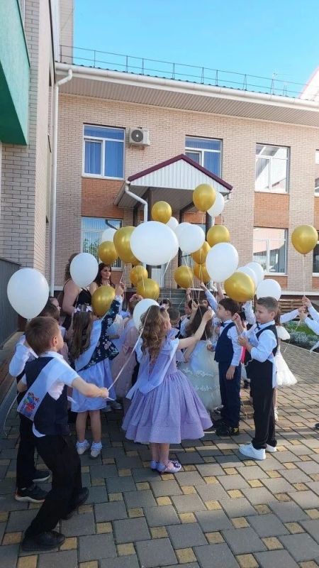 «Прощальный вальс» в Ессентуках - детские сады проводили своих выпускников «Прощальный вальс» в Ессентуках - детские сады проводили своих выпускников