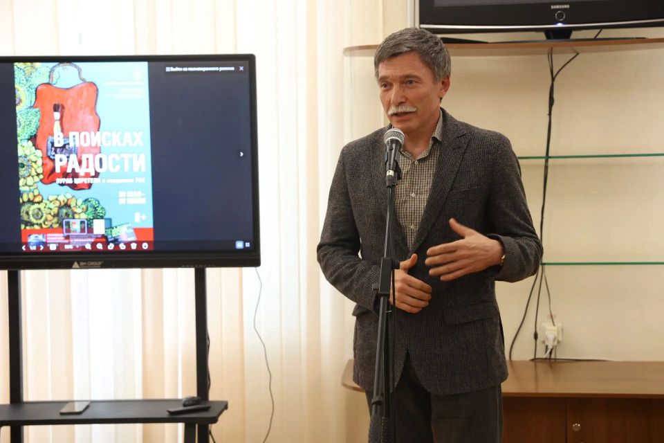 В Ставрополе открылась выставка «В поисках радости» народного художника СССР и РФ Зураба Церетели и академиков Российской академии художеств В Ставрополе открылась выставка «В поисках радости» народного художника СССР и РФ Зураба Церетели и академиков Российской академии художеств