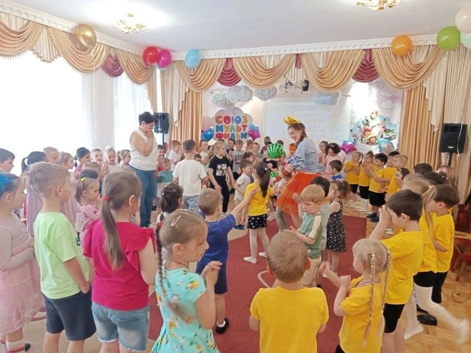 День защиты детей в детских садах Ессентуков прошёл весело и дружно! День защиты детей в детских садах Ессентуков прошёл весело и дружно!