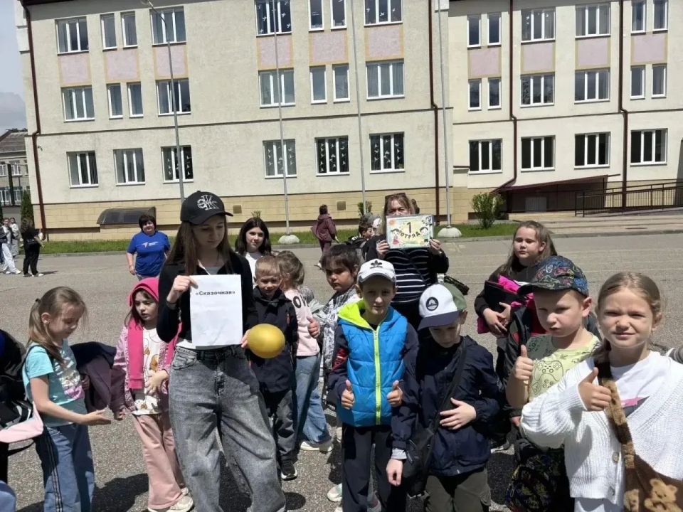 Со вчерашнего дня в Ессентуках заработали летние лагеря с дневным пребыванием - они открылись на базе городских школ Со вчерашнего дня в Ессентуках заработали летние лагеря с дневным пребыванием - они открылись на базе городских школ