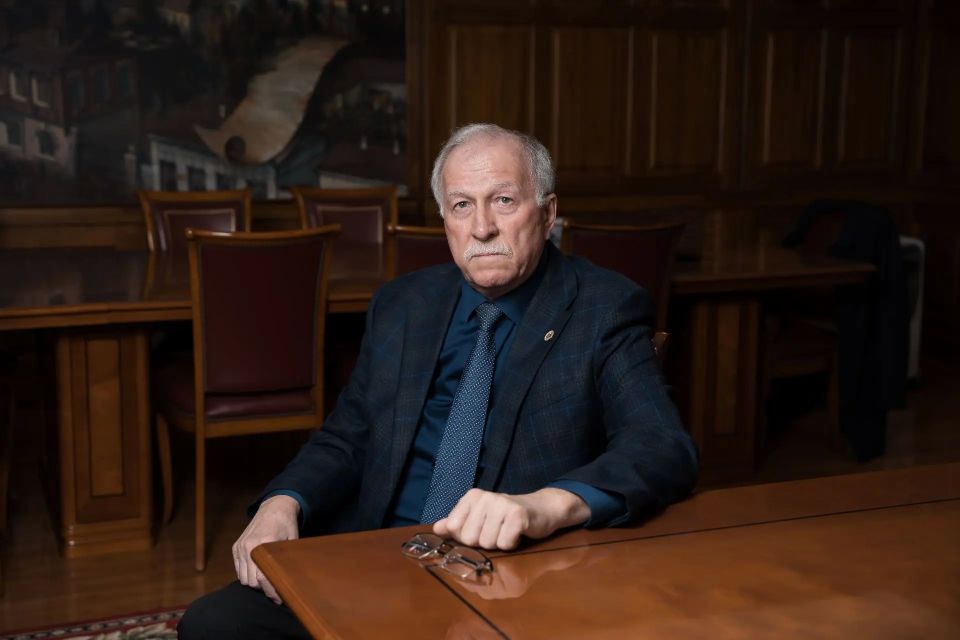 Николай Великдань прокомментировал изменения в Трудовом кодексе, которыми предельная продолжительность сверхурочной работы увеличена со 120 до 240 часов в год