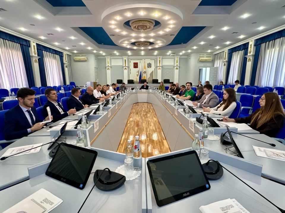 Крайизбирком провел семинар-совещание для представителей избирательных объединений, зарегистрированных на территории Ставропольского края