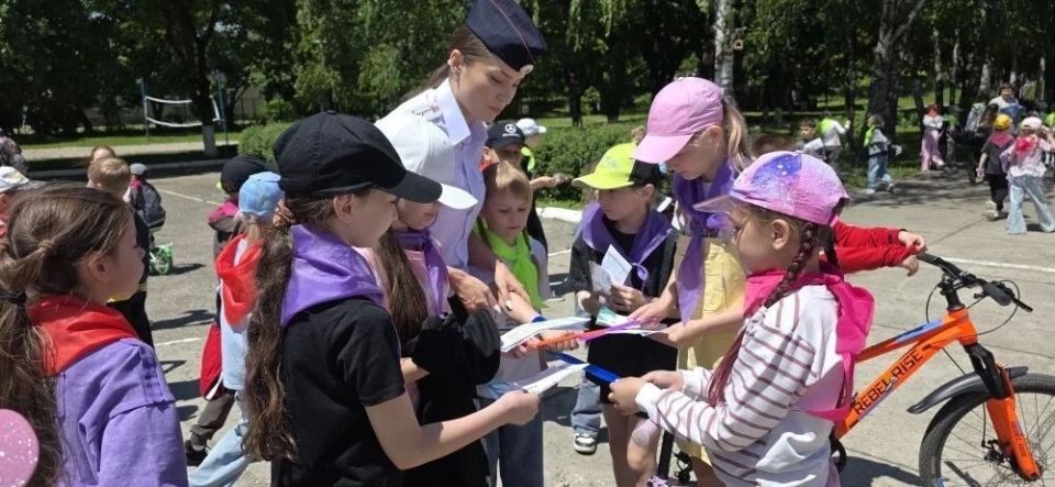 В честь Всемирного дня велосипеда в ессентукском пришкольном лагере «КАПИТОШКА» (МБОУ СОШ № 9) прошла тематическая акция В честь Всемирного дня велосипеда в ессентукском пришкольном лагере «КАПИТОШКА» (МБОУ СОШ № 9) прошла тематическая акция