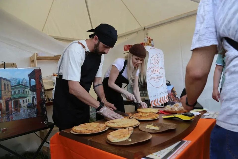 На Татарском городище в четвёртый раз прошёл гастрономический фестиваль «Зов предков» На Татарском городище в четвёртый раз прошёл гастрономический фестиваль «Зов предков»