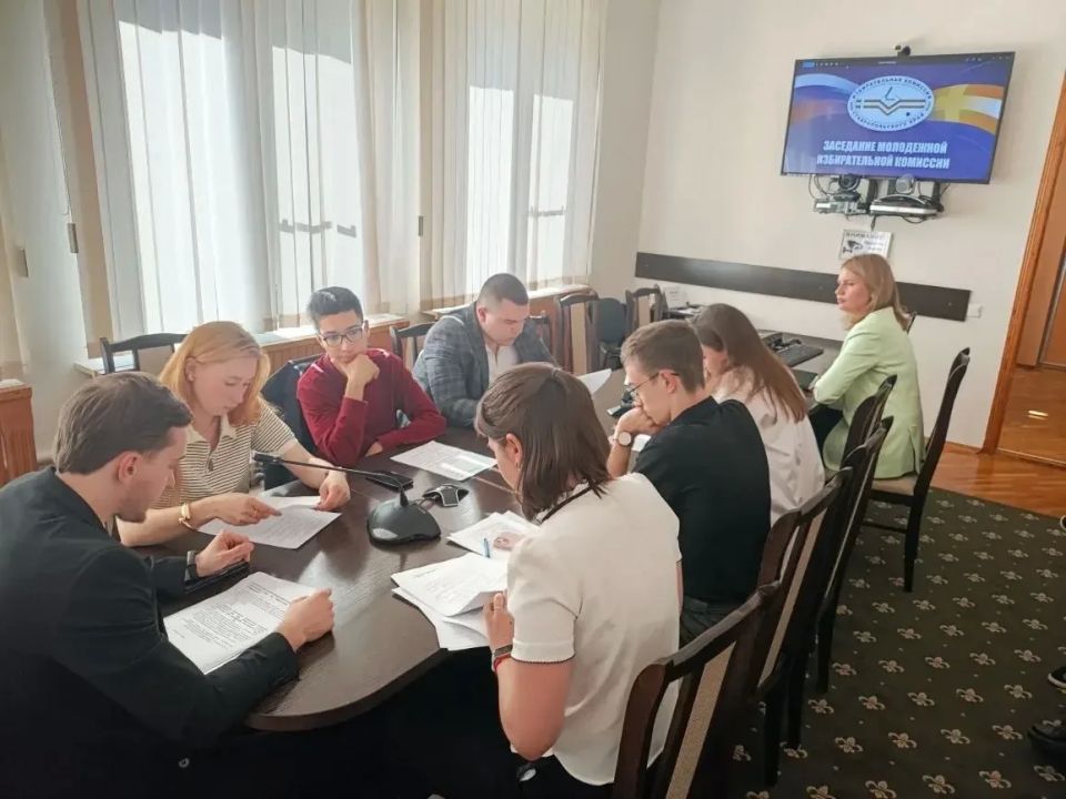 В пятницу состоялось очередное заседание Молодежной избирательной комиссии Ставропольского края, центральной темой которого стала подготовка к ключевым датам июня В пятницу состоялось очередное заседание Молодежной избирательной комиссии Ставропольского края, центральной темой которого стала подготовка к ключевым датам июня