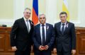 В преддверии Дня России губернатор Владимир Владимиров провел церемонию вручения государственных и краевых наград в правительстве Ставропольского края