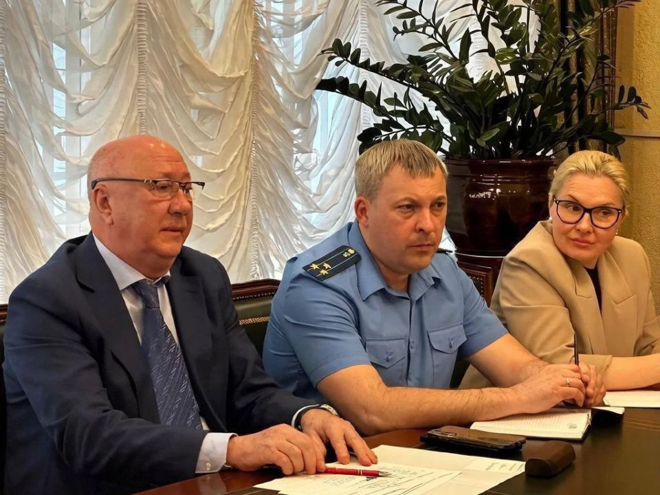 Дмитрий Ворошилов: Приём Уполномоченного по правам человека в Ставропольском крае Николая Павловича Лисинского прошёл в Пятигорске Дмитрий Ворошилов: Приём Уполномоченного по правам человека в Ставропольском крае Николая Павловича Лисинского прошёл в Пятигорске