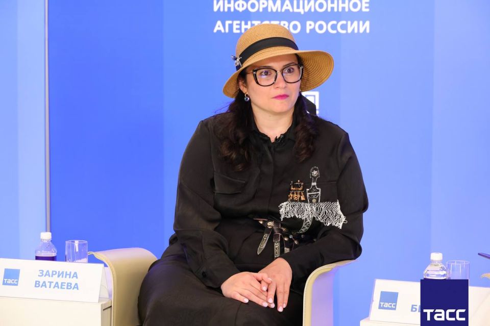 Главное из заявлений, а также фоторепортаж с пресс-конференции в Региональном информационном центре "ТАСС Кавказ", посвященной Второй Кавказской неделе моды, которая пройдет с 15 по 20 июня в Северной Осетии: Главное из заявлений, а также фоторепортаж с пресс-конференции в Региональном информационном центре "ТАСС Кавказ", посвященной Второй Кавказской неделе моды, которая пройдет с 15 по 20 июня в Северной Осетии: