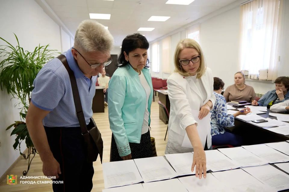 В Ставрополе состоялось заседание специальной комиссии по распределению земельных участков среди льготных категорий граждан В Ставрополе состоялось заседание специальной комиссии по распределению земельных участков среди льготных категорий граждан