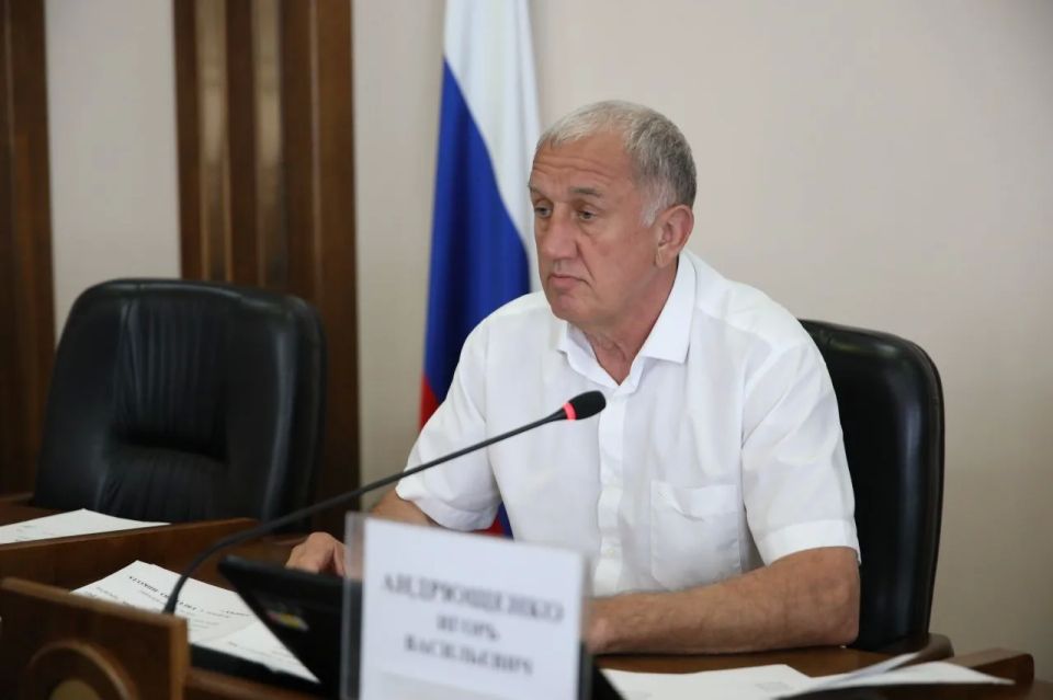 Под председательством Игоря Андрющенко состоялось заседание комитета Думы Ставропольского края по аграрным и земельным вопросам, природопользованию и экологии