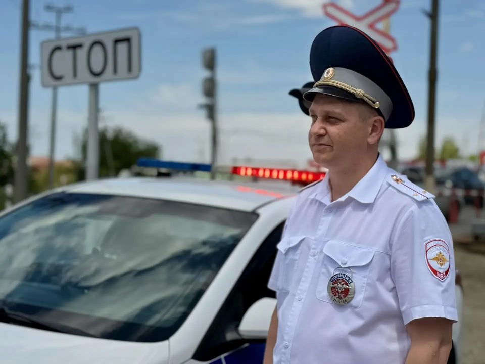 На Ставрополье автоинспекторы провели профилактические акции по безопасности на железнодорожных переездах