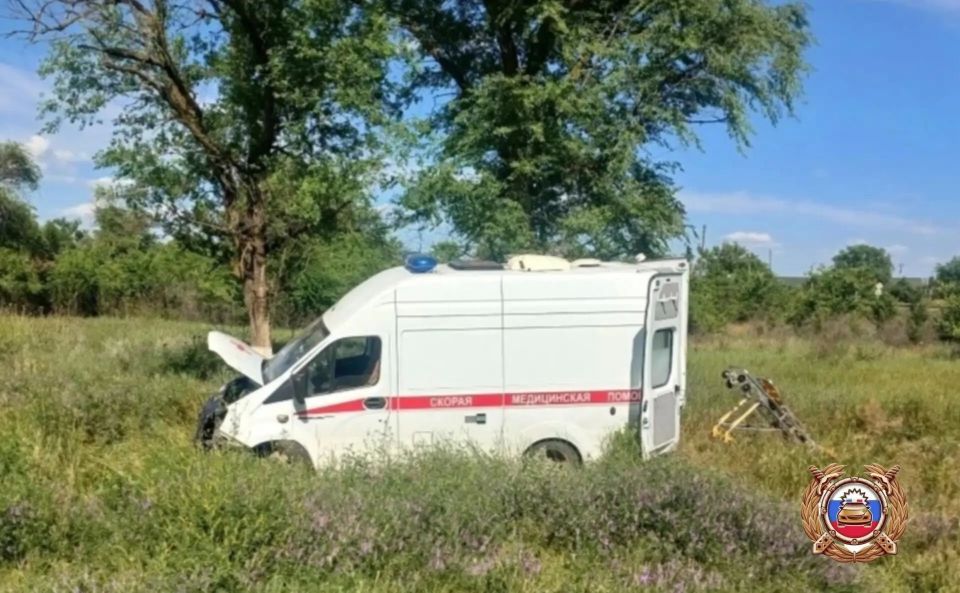 Двое пациентов из кареты скорой помощи пострадали в ДТП в Ипатовском округе Двое пациентов из кареты скорой помощи пострадали в ДТП в Ипатовском округе