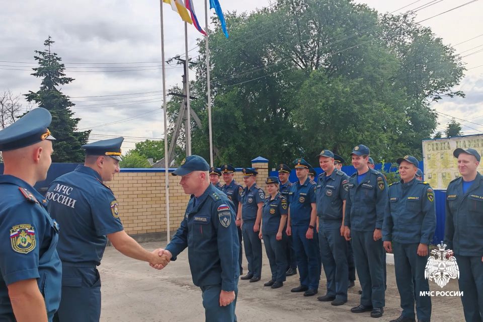 В МЧС Ставрополья торжественно отметили День России В МЧС Ставрополья торжественно отметили День России