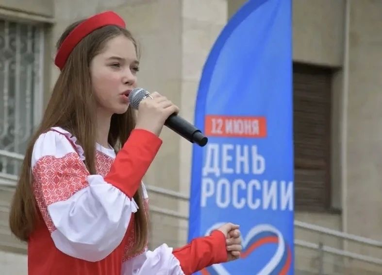Дмитрий Ворошилов: В Пятигорске прошел музыкально-поэтический Открытый микрофон Дмитрий Ворошилов: В Пятигорске прошел музыкально-поэтический Открытый микрофон