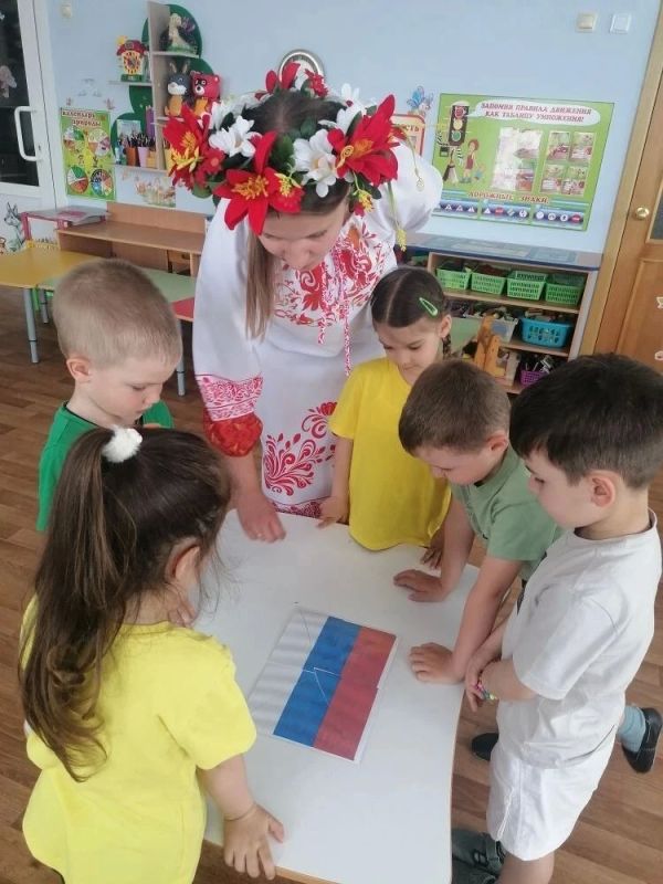 Детский сад № 4 «Золотой ключик» города Ессентуки провел праздник «Как играли на Руси» ко Дню России Детский сад № 4 «Золотой ключик» города Ессентуки провел праздник «Как играли на Руси» ко Дню России