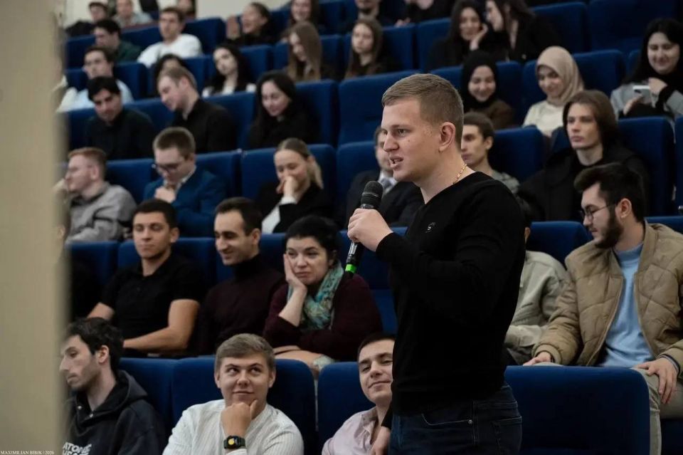 Представитель краевого управления СК России принял участие в мероприятии для студентов юридических вузов Представитель краевого управления СК России принял участие в мероприятии для студентов юридических вузов