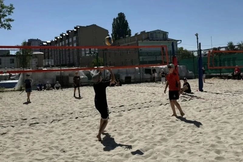 Фестиваль по пляжному волейболу в Пятигорске посвятили Дню России Фестиваль по пляжному волейболу в Пятигорске посвятили Дню России