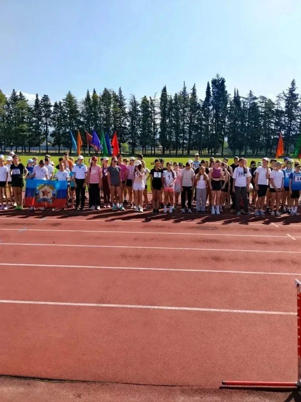 С 10 по 14 июня в Сочи прошли всероссийские соревнования по легкоатлетическому четырёхборью «Шиповка юных» на «Кубок Адлера», посвящённые памяти ЗТР Ляхтинен Л. А С 10 по 14 июня в Сочи прошли всероссийские соревнования по легкоатлетическому четырёхборью «Шиповка юных» на «Кубок Адлера», посвящённые памяти ЗТР Ляхтинен Л. А