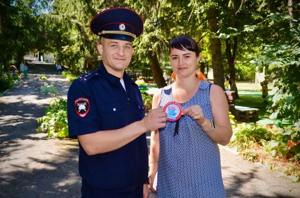 В Железноводске автоинспекторы проводят экспресс-уроки дорожной безопасности в дошкольных учреждениях города В Железноводске автоинспекторы проводят экспресс-уроки дорожной безопасности в дошкольных учреждениях города