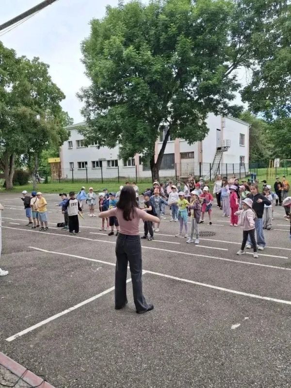 Насыщенный день прошёл в лагере «Юный патриот» в Ессентуках Насыщенный день прошёл в лагере «Юный патриот» в Ессентуках