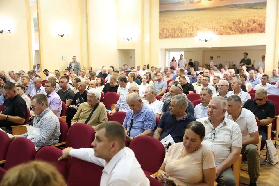 На базе Северо-Кавказского федерального научного аграрного центра прошла Международная научно-практическая конференция «День Поля 2026» На базе Северо-Кавказского федерального научного аграрного центра прошла Международная научно-практическая конференция «День Поля 2026»