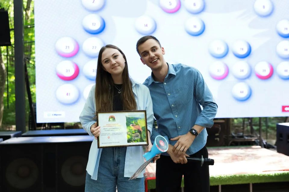 В парке Победы Ставрополя прошло музыкальное лото, игра, которая объединила работающую молодежь краевой столицы В парке Победы Ставрополя прошло музыкальное лото, игра, которая объединила работающую молодежь краевой столицы