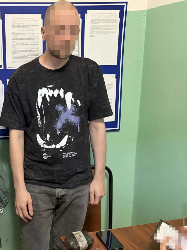 В ходе оперативно-розыскного мероприятия сотрудники Ставропольского линейного отдела МВД России на транспорте задержали 34-летнего ранее судимого жителя города Невинномысска, при попытке распространения наркотиков с помощью... В ходе оперативно-розыскного мероприятия сотрудники Ставропольского линейного отдела МВД России на транспорте задержали 34-летнего ранее судимого жителя города Невинномысска, при попытке распространения наркотиков с помощью...