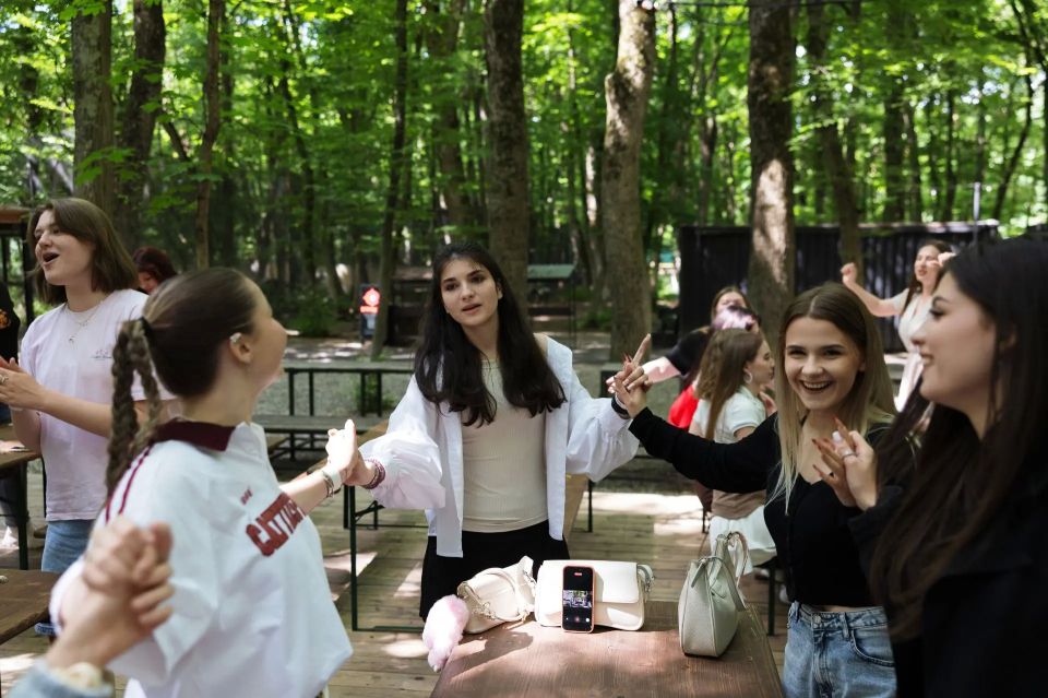 В Парке Победы Ставрополя прошла музыкальная игра, которая объединила работающую молодежь города В Парке Победы Ставрополя прошла музыкальная игра, которая объединила работающую молодежь города
