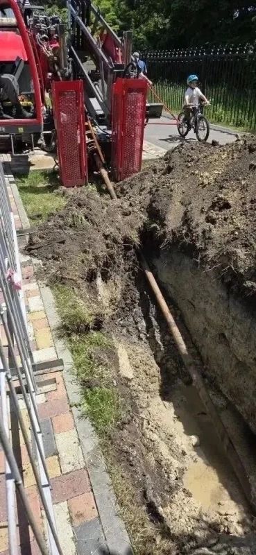 В Юго-Западном районе Ставрополя строят новые электросети для борьбы с перебоями света В Юго-Западном районе Ставрополя строят новые электросети для борьбы с перебоями света