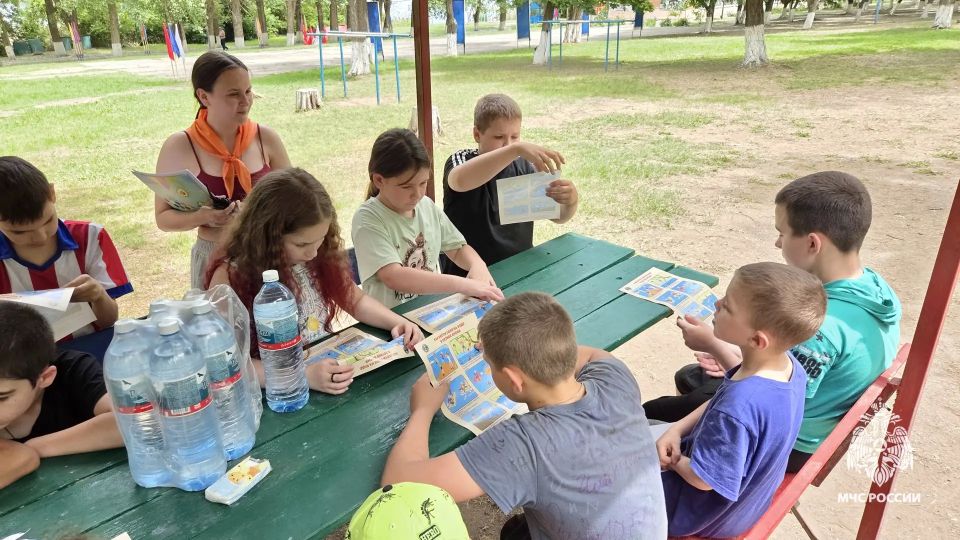 Сотрудники ГИМС МЧС Ставрополья на страже детской безопасности Сотрудники ГИМС МЧС Ставрополья на страже детской безопасности