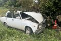 Начинающий водитель в Предгорном округе допустил съезд автомашины в кювет в результате чего пострадали 2 человека