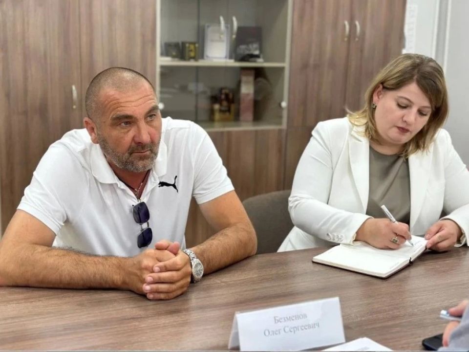 Приём граждан. . Министр природных ресурсов и охраны окружающей среды Ставропольского края Олег Безменов провел приём граждан в Кировском муниципальном округе Приём граждан. . Министр природных ресурсов и охраны окружающей среды Ставропольского края Олег Безменов провел приём граждан в Кировском муниципальном округе