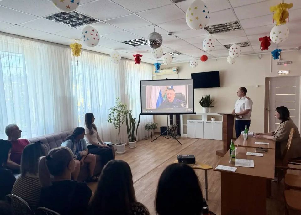 В Ставропольском крае офицеры СК России продолжают цикл профилактических бесед по теме «Вместе – за безопасное детство!» В Ставропольском крае офицеры СК России продолжают цикл профилактических бесед по теме «Вместе – за безопасное детство!»