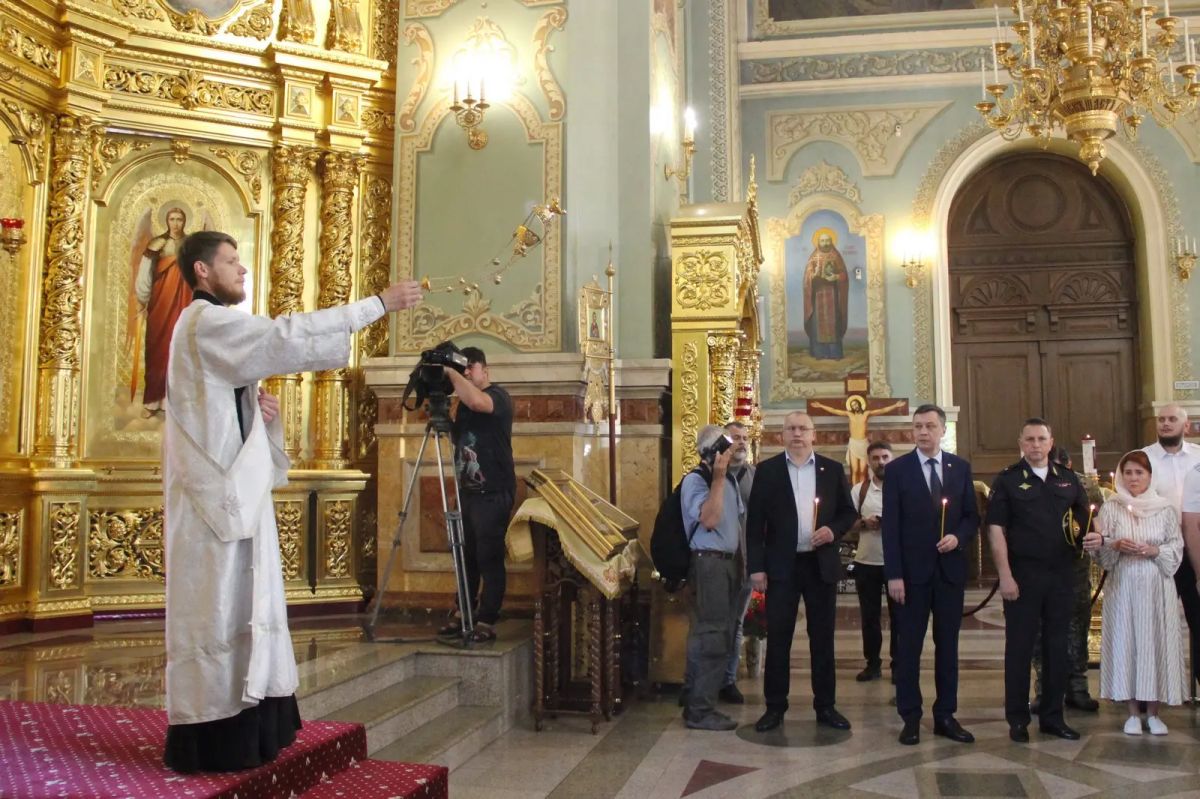 В День памяти и скорби сотрудники полиции Ставропольского края почтили подвиг героев Великой Отечественной войны В День памяти и скорби сотрудники полиции Ставропольского края почтили подвиг героев Великой Отечественной войны