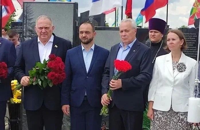 В Ставрополе открыт памятник герою СВО – офицеру-десантнику Сергею Елисееву В Ставрополе открыт памятник герою СВО – офицеру-десантнику Сергею Елисееву
