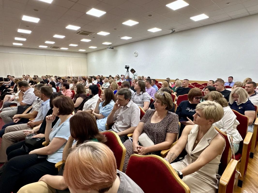 Избирательная комиссия Ставропольского края провела обучающий семинар-совещание по вопросам, связанным с подготовкой и проведением выборов в единый день голосования 20 сентября 2026 года Избирательная комиссия Ставропольского края провела обучающий семинар-совещание по вопросам, связанным с подготовкой и проведением выборов в единый день голосования 20 сентября 2026 года