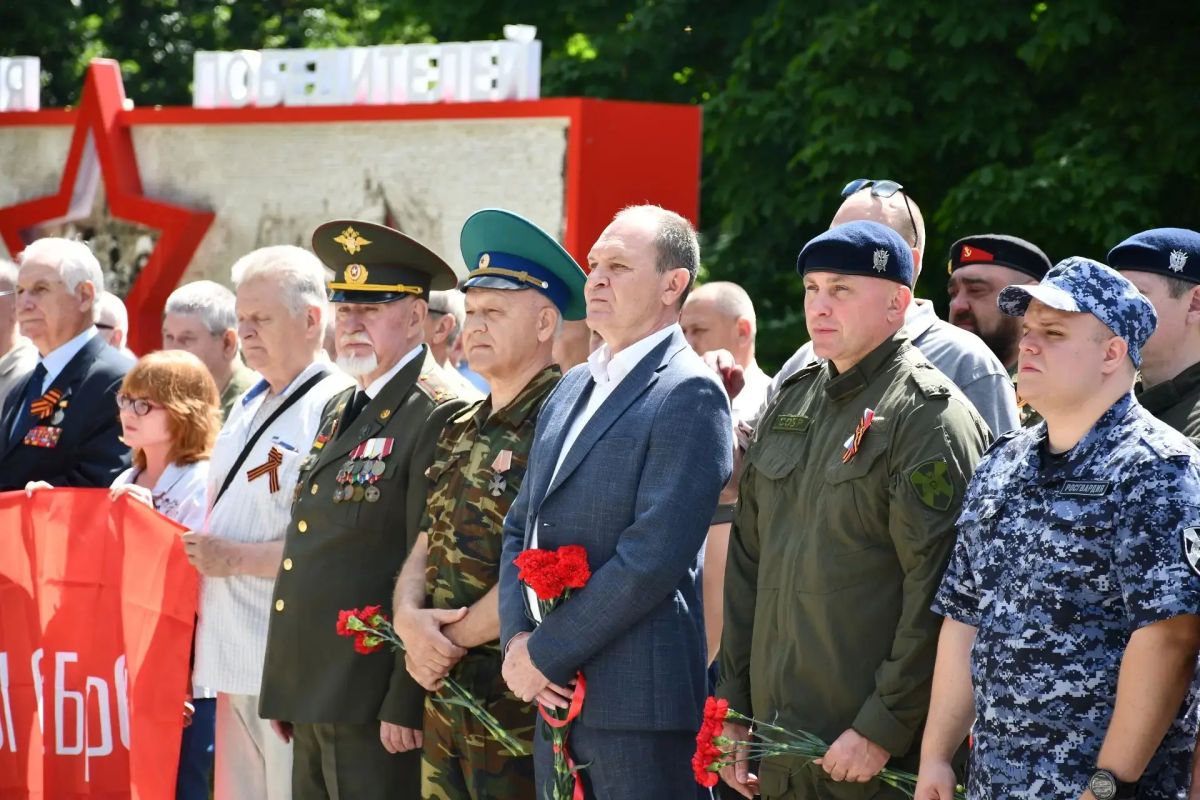 В Ставрополе почтили память павших героев в День ветеранов боевых действий В Ставрополе почтили память павших героев в День ветеранов боевых действий