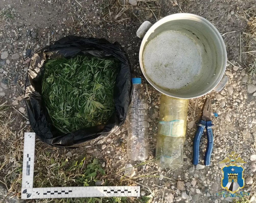 Полицейские Кировского округа выявили факт незаконного хранения марихуаны местным жителем Полицейские Кировского округа выявили факт незаконного хранения марихуаны местным жителем